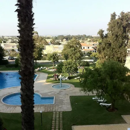 Jeannies Estrela Hotel Oura